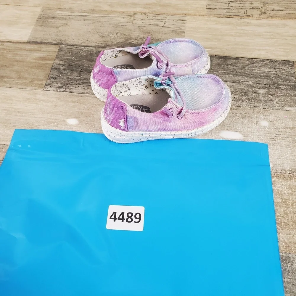 Hey Dude blue box 4489